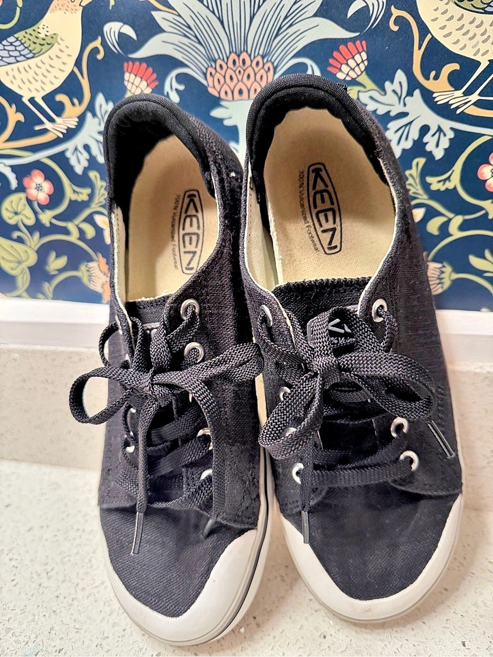 Keen Elsa Sneaker Black & White Sneakers US 7.5